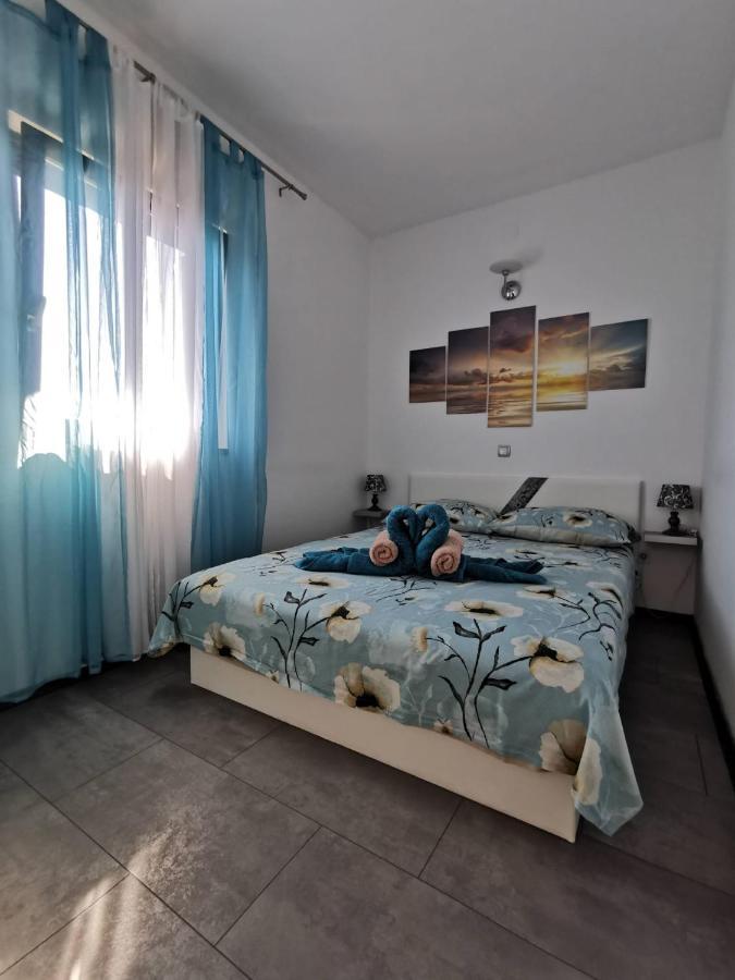 Apartmani Tajana Sukosan Luaran gambar