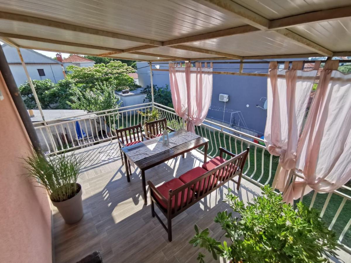 Apartmani Tajana Sukosan Luaran gambar