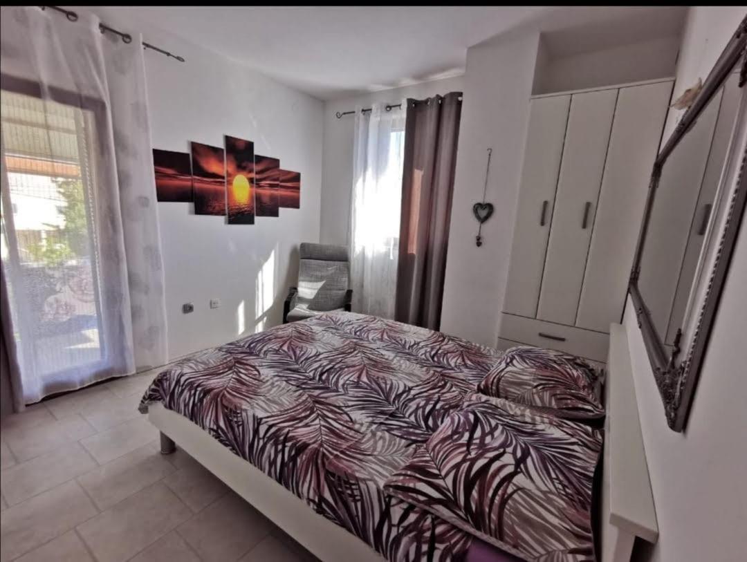 Apartmani Tajana Sukosan Luaran gambar