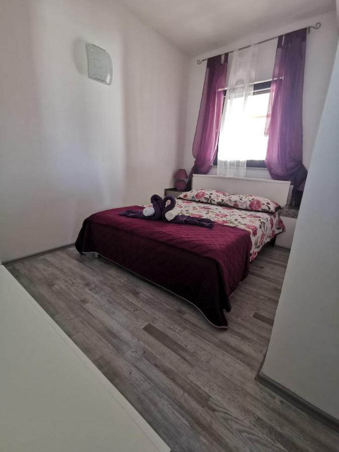 Apartmani Tajana Sukosan Luaran gambar